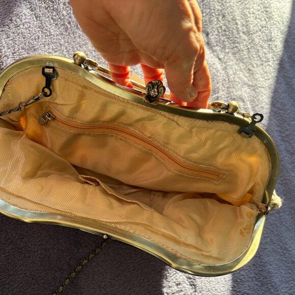 Vintage Beaded Floral Clutch Purse with Long Chain Strap -in Very Good Condition - Picture 4 of 9